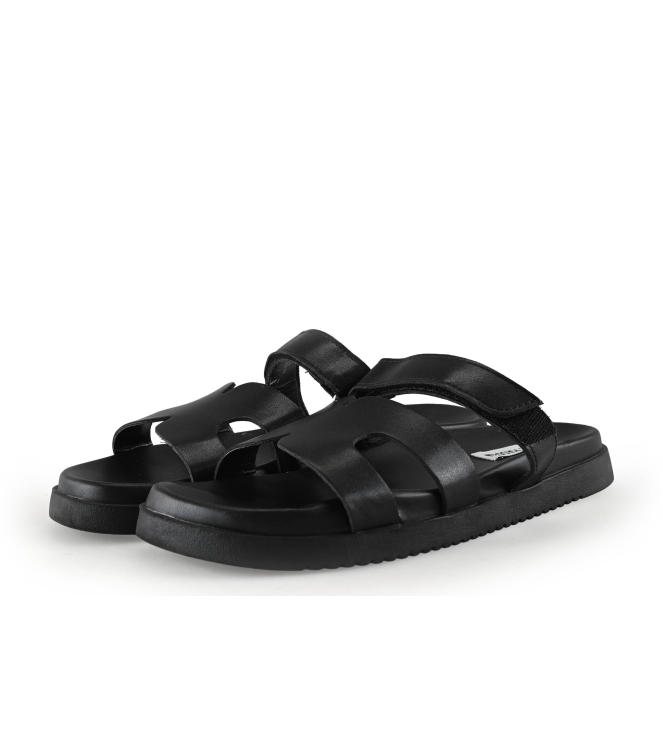 Steve Madden Flip-Flops