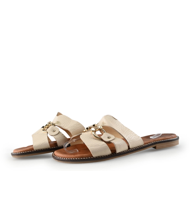 Manfield Flip-Flops