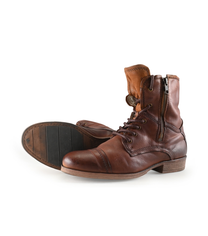 Sacha Schnürstiefel