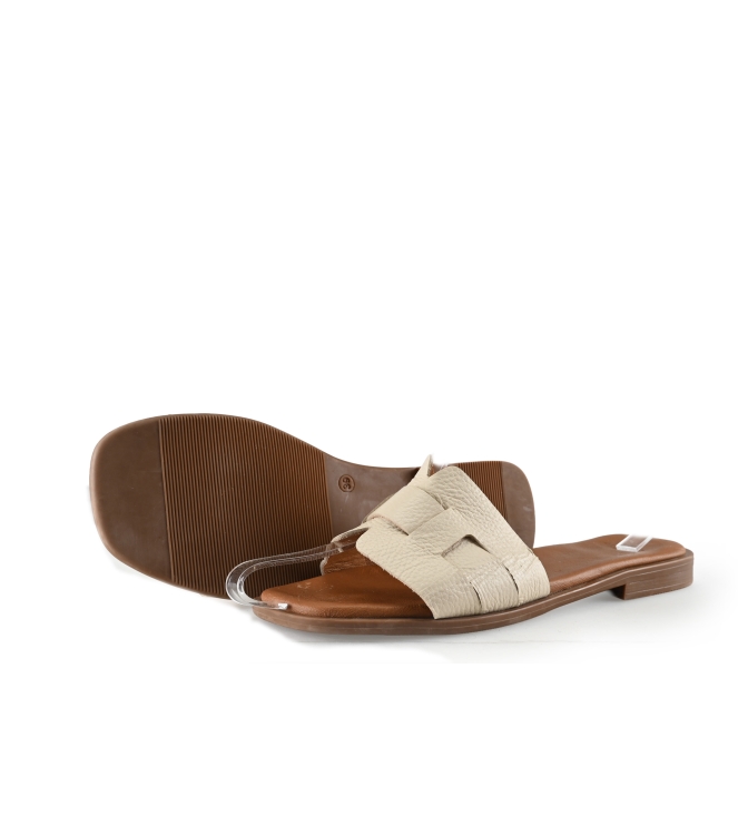 Manfield Flip-Flops
