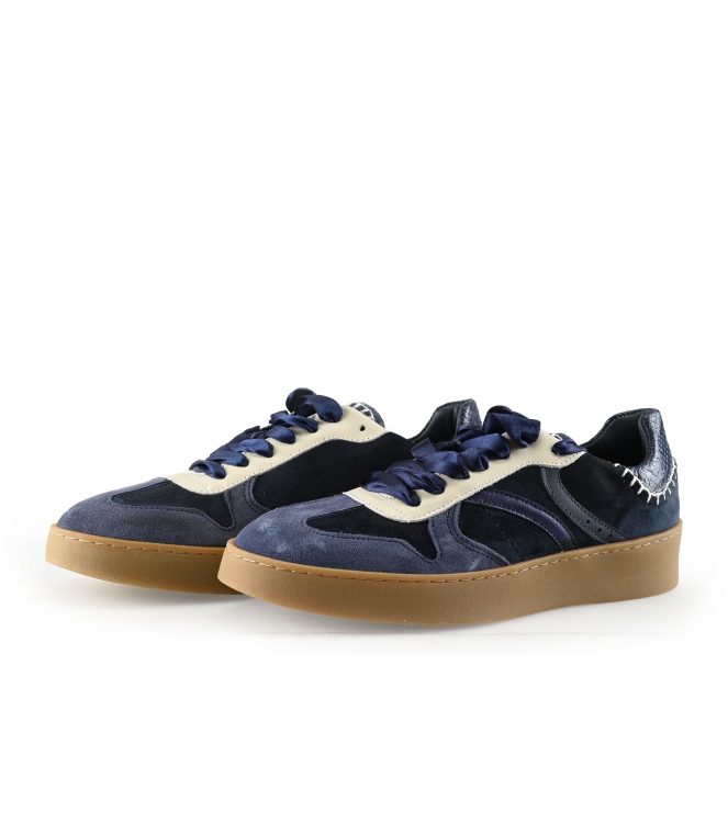 Manfield Sneaker