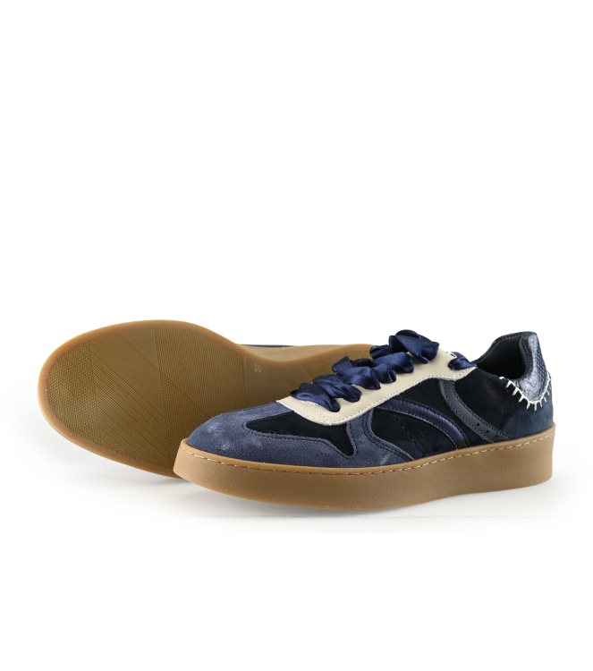 Manfield Sneaker