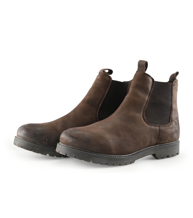 Travelin Chelsea boots