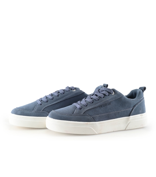 Travelin Sneaker