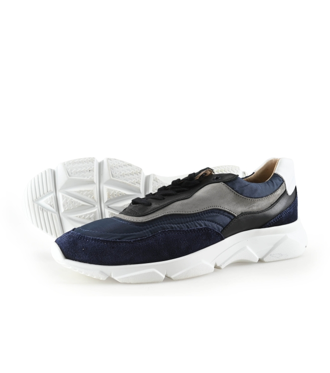 Manfield Sneaker