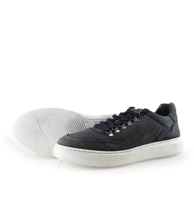 Manfield Sneaker