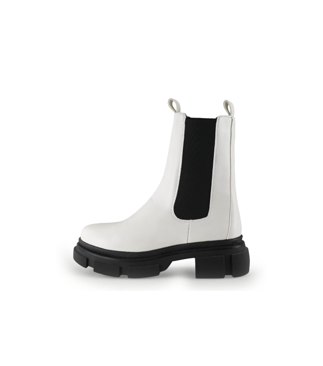 Studio London Slip-ons