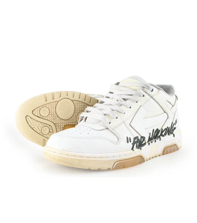 Off- White Sneaker