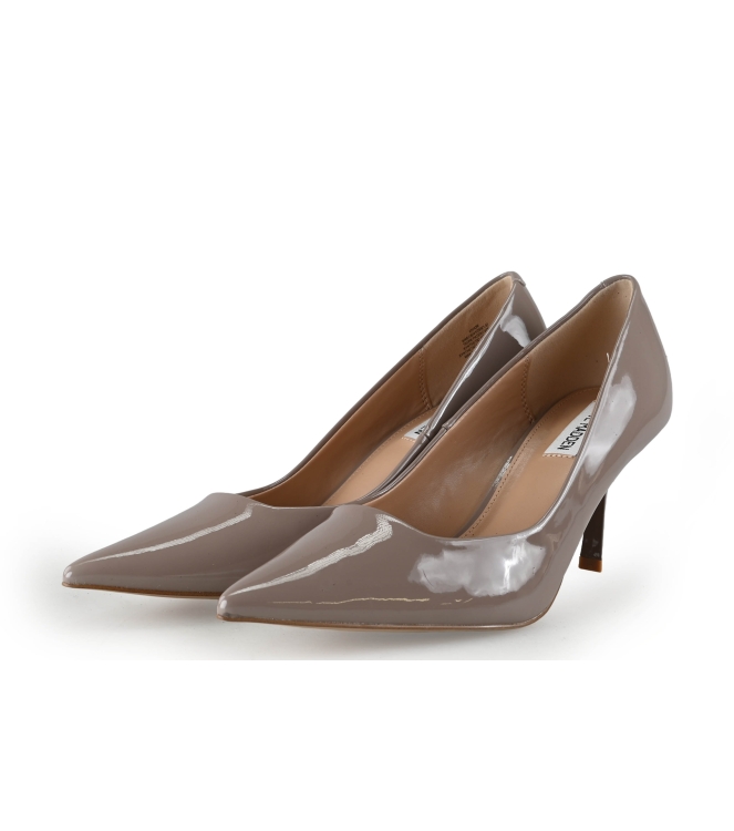 Steve Madden pumps
