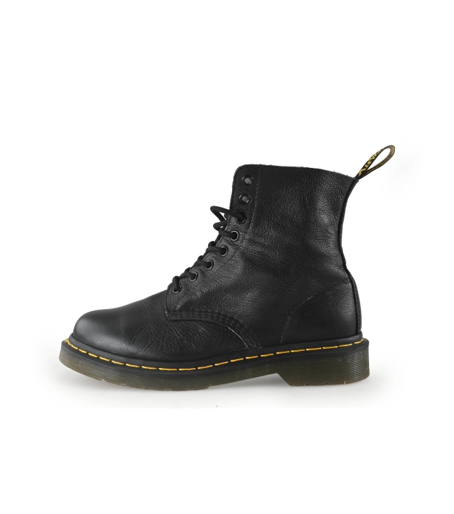 Dr. Martens Schnürstiefel