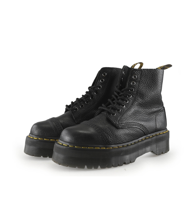 Dr. Martens Schnürstiefel