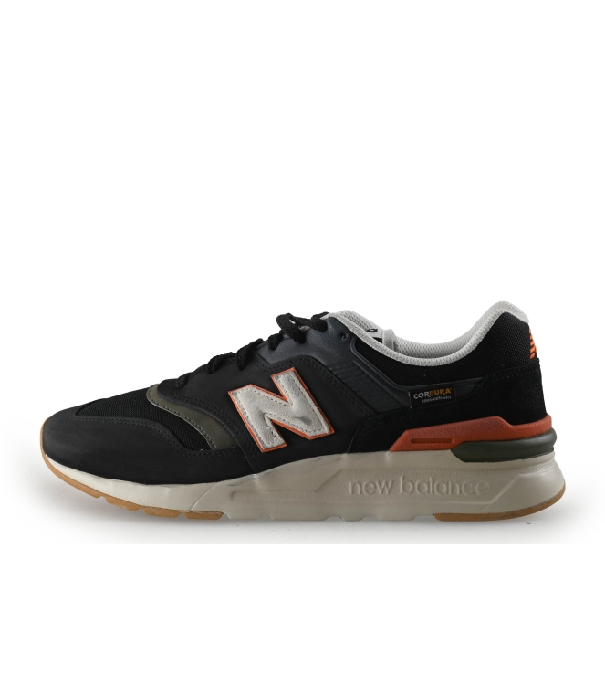 New Balance Sneaker
