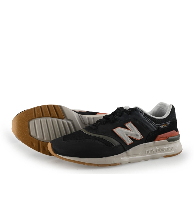 New Balance Sneaker