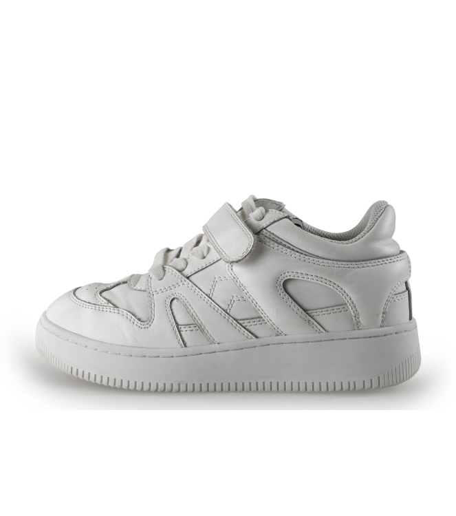 Next Sneaker