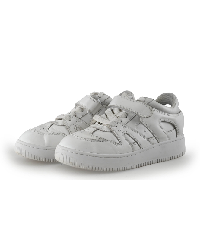Next Sneaker