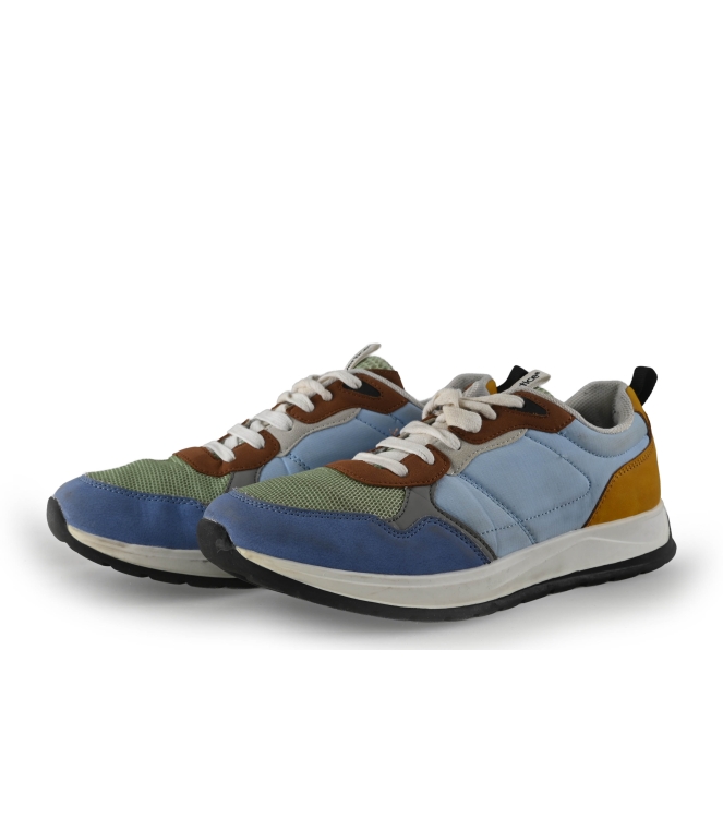 Vertice Sneaker
