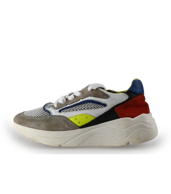 Giga Sneaker