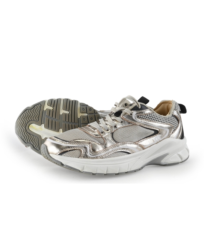 Maruti Sneaker
