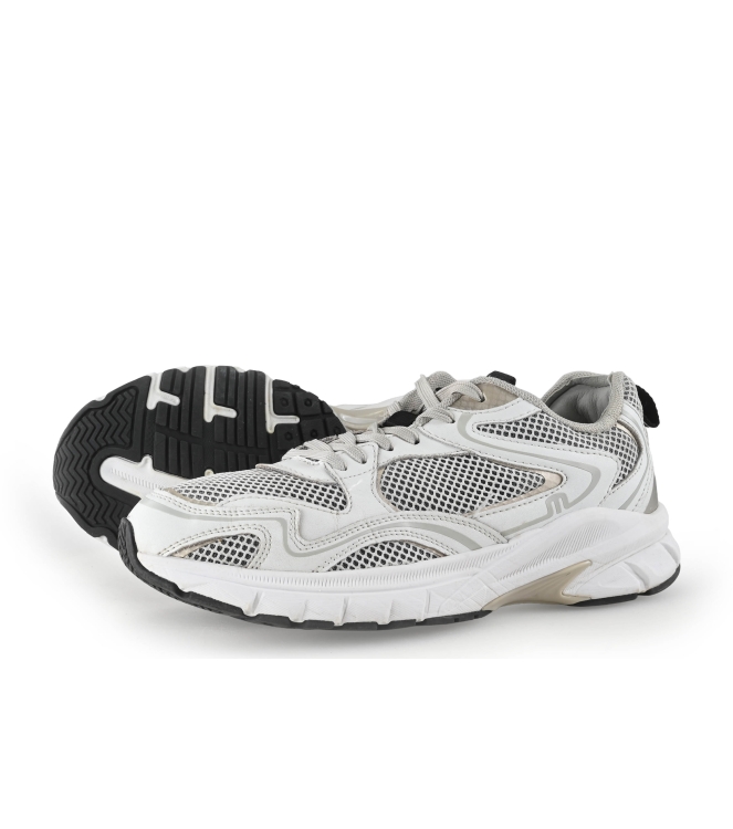 Maruti Sneaker