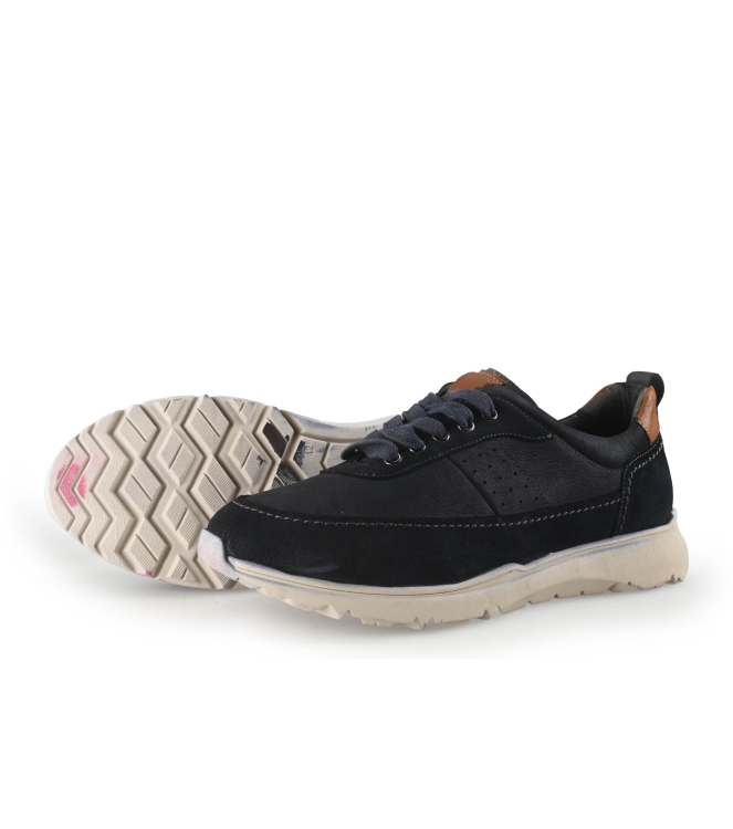 Outfielder Sneaker