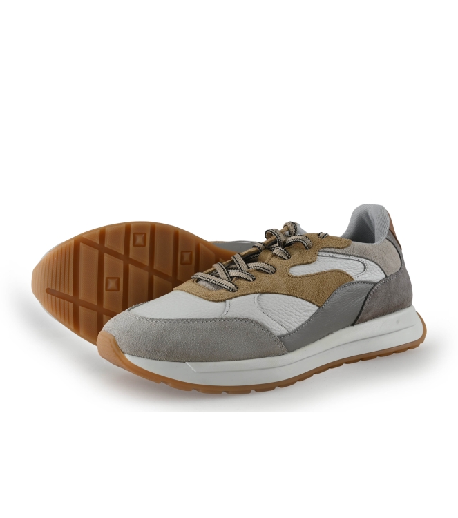 Vertice Sneaker