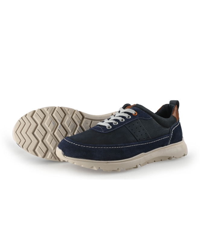 Outfielder Sneaker