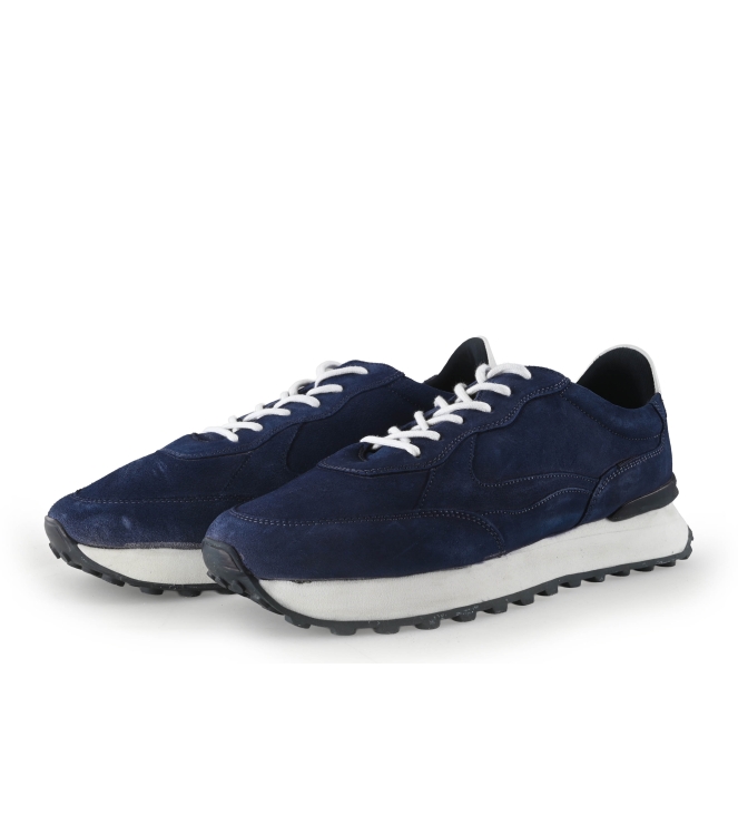 Vertice Sneaker