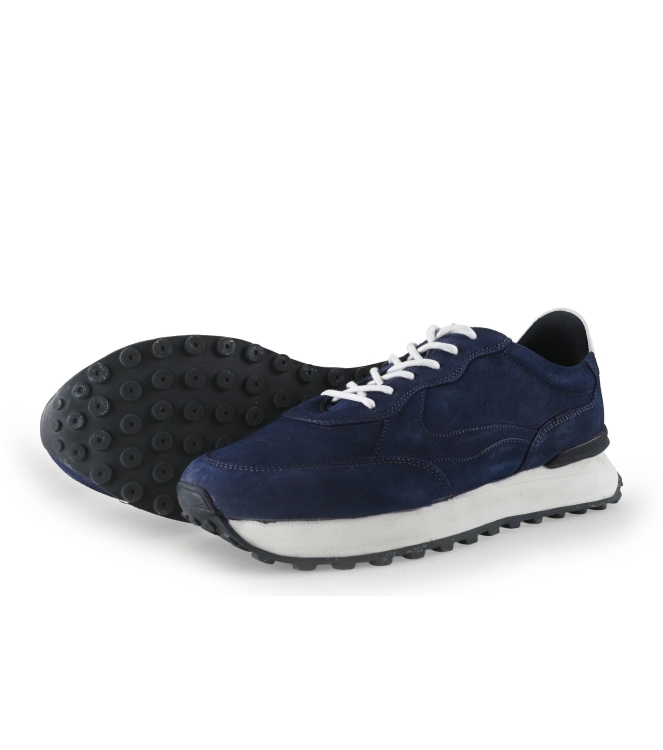 Vertice Sneaker