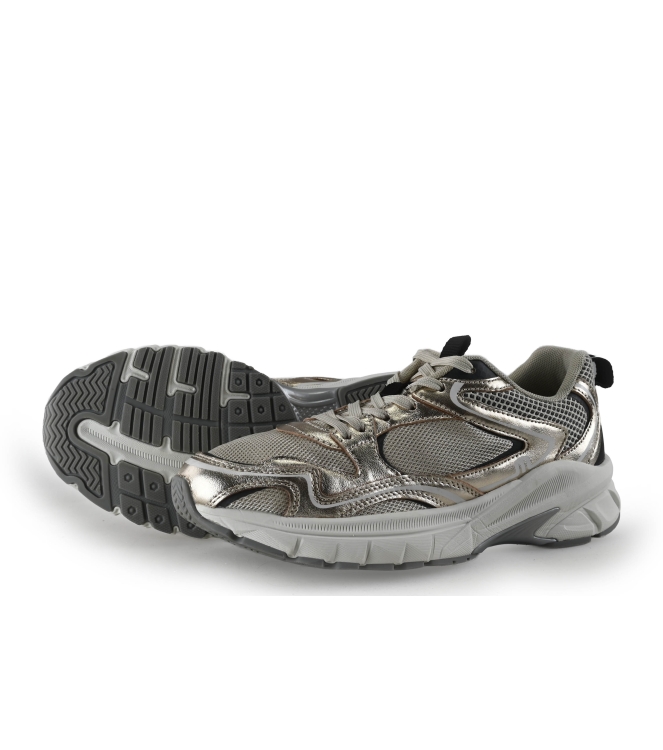 Maruti Sneaker