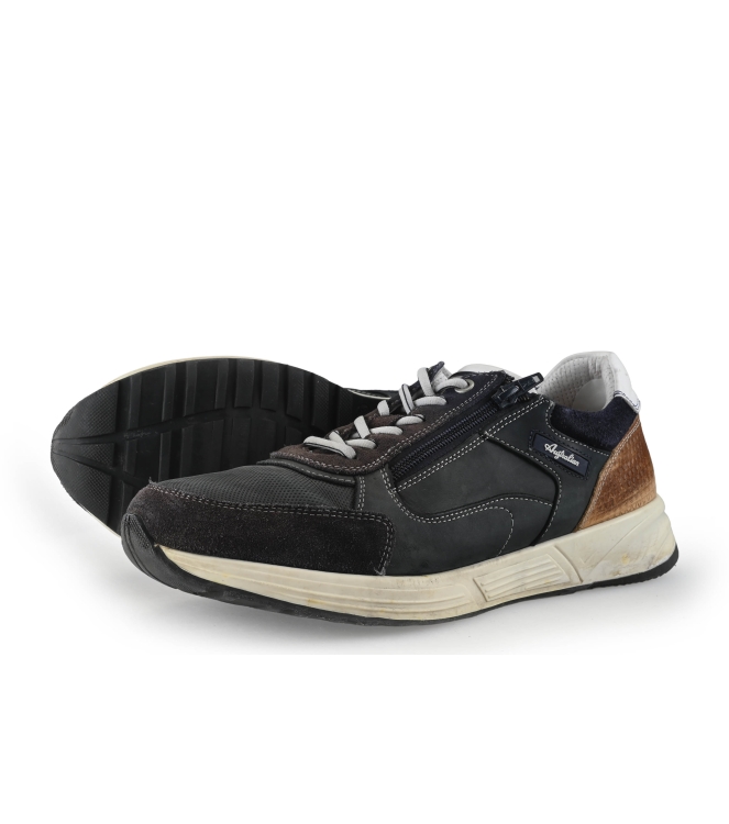 Australian Sneaker