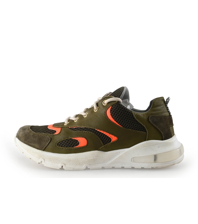 Red-Rag Sneaker