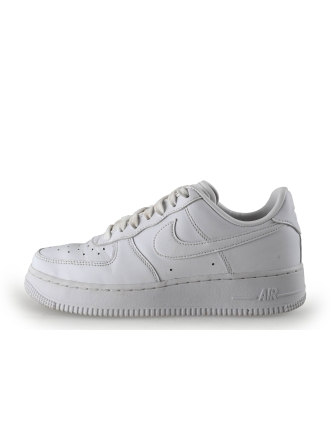 Nike Sneaker Weiß 350253
 Größe 38½
 