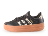 Adidas Sneaker