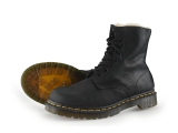 Dr. Martens Schnürstiefel