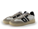 Back 70 Sneaker