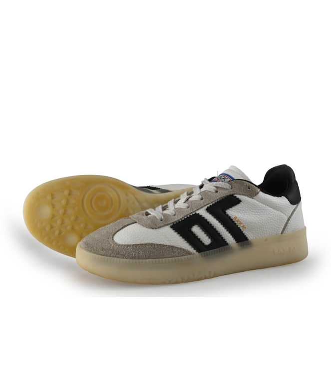 Back 70 Sneaker