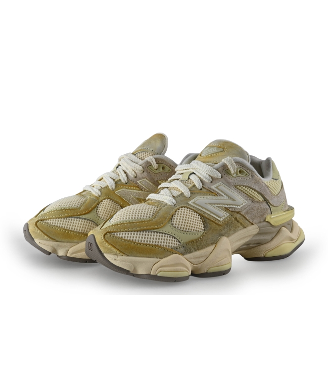 New Balance Sneaker