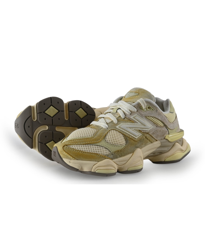 New Balance Sneaker