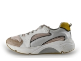 Wysh Sneaker