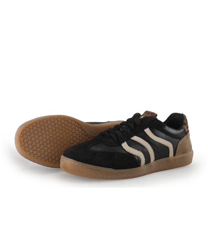 No Stress Sneaker