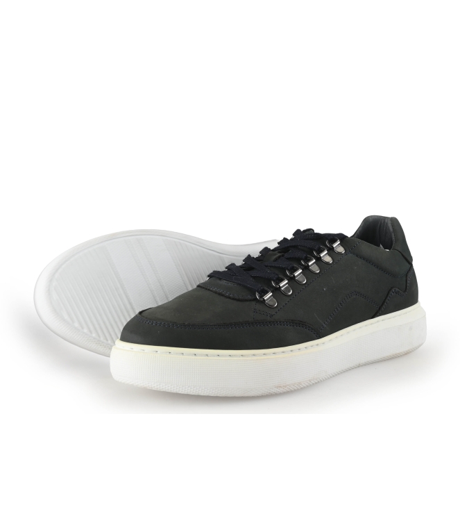 Manfield Sneaker