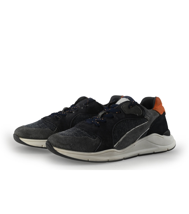 Wysh Sneaker