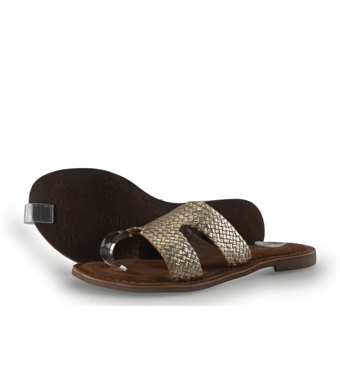 Lazamani Flip-Flops
