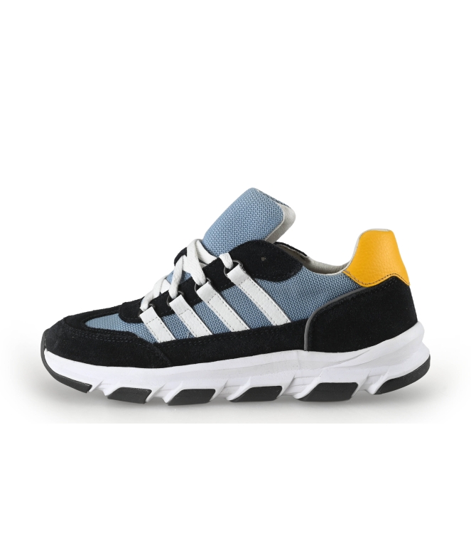 DSTRCT Sneaker