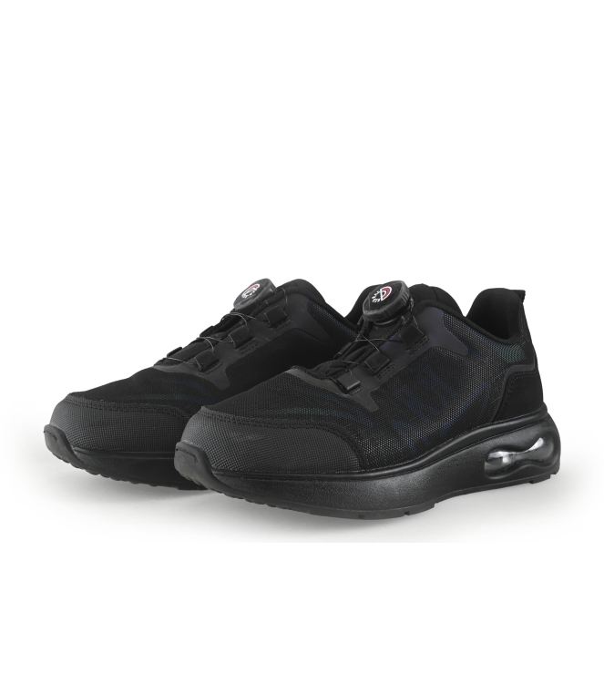 Red-Rag Sneaker