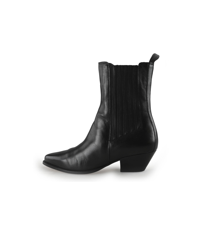 Sacha Stiefel