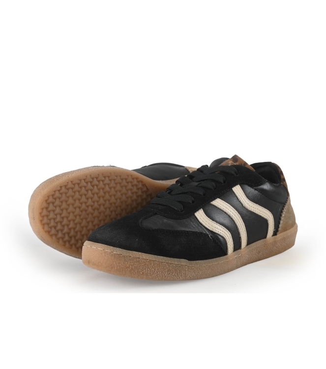 No Stress Sneaker