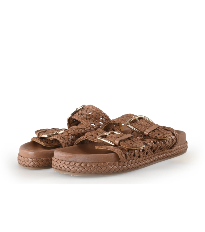 Manfield Flip-Flops