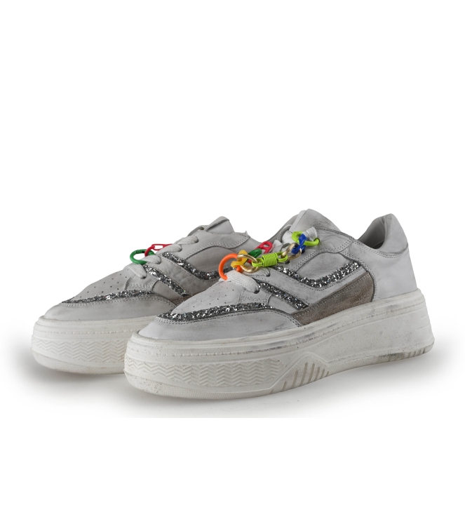 Sacha Sneaker