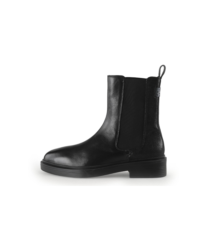 Maruti Chelsea boots